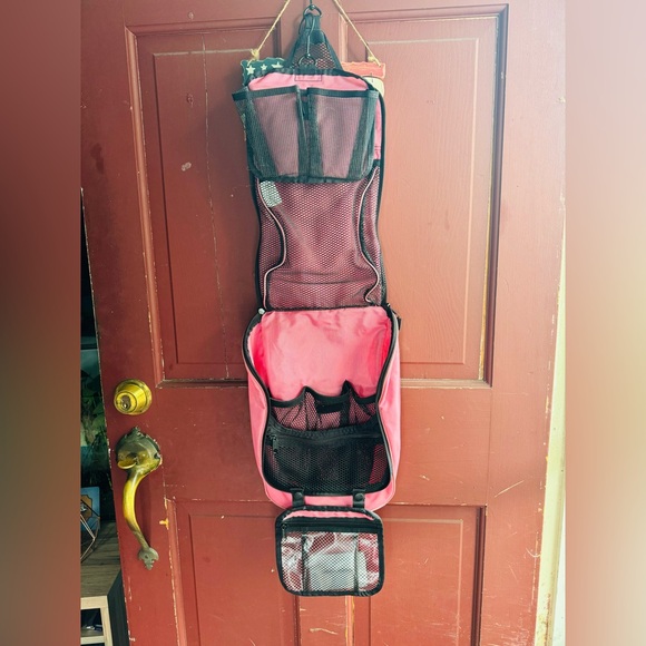 L.L. Bean Toiletry bag - Picture 3 of 3